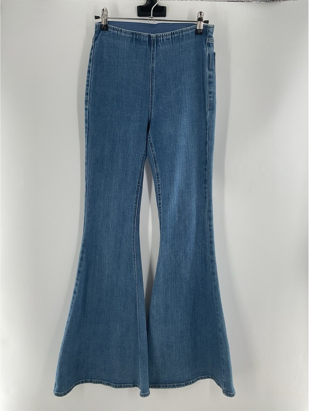 Forever 21 Premium Women’s Bell Bottom Jeans Elastic Waist Pull On Small 018